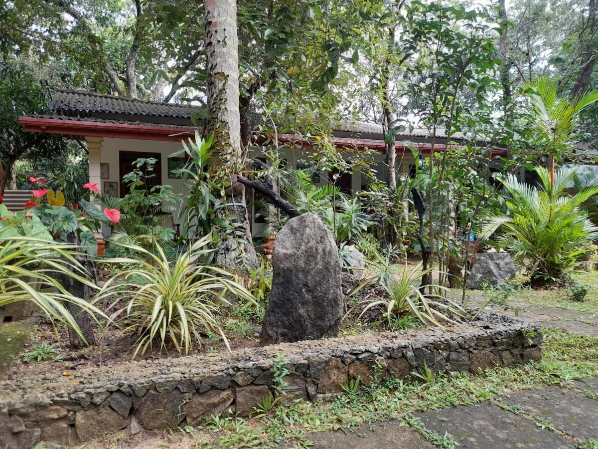Sigiri Jungle Villa Sigiriya Exterior photo